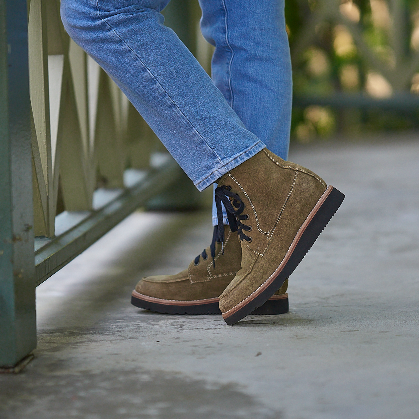 Women's Nomad - Waxed Olive Suede
