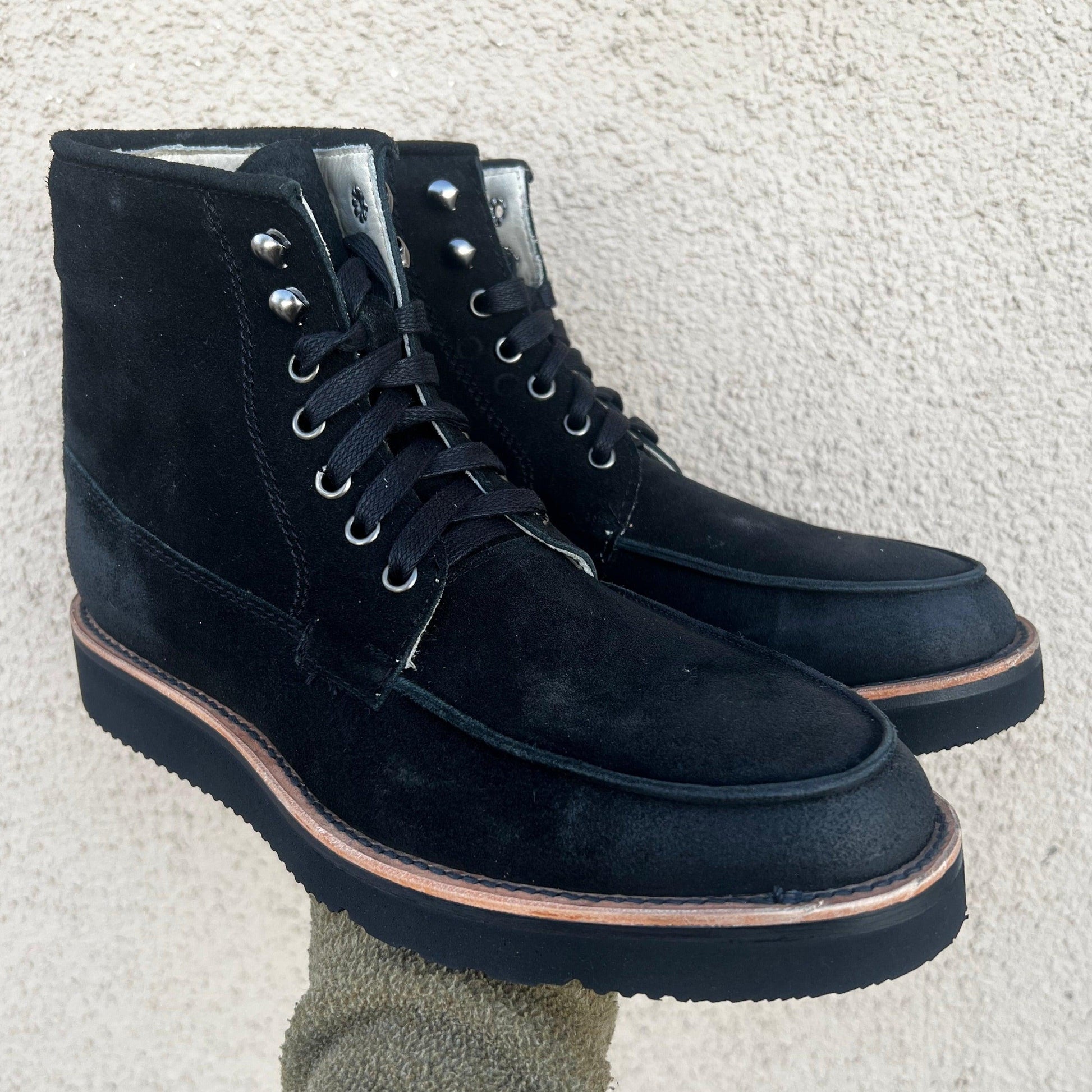 Waxed Suede Midnight Nomad Size 8 Item #0775 - DIEVIER
