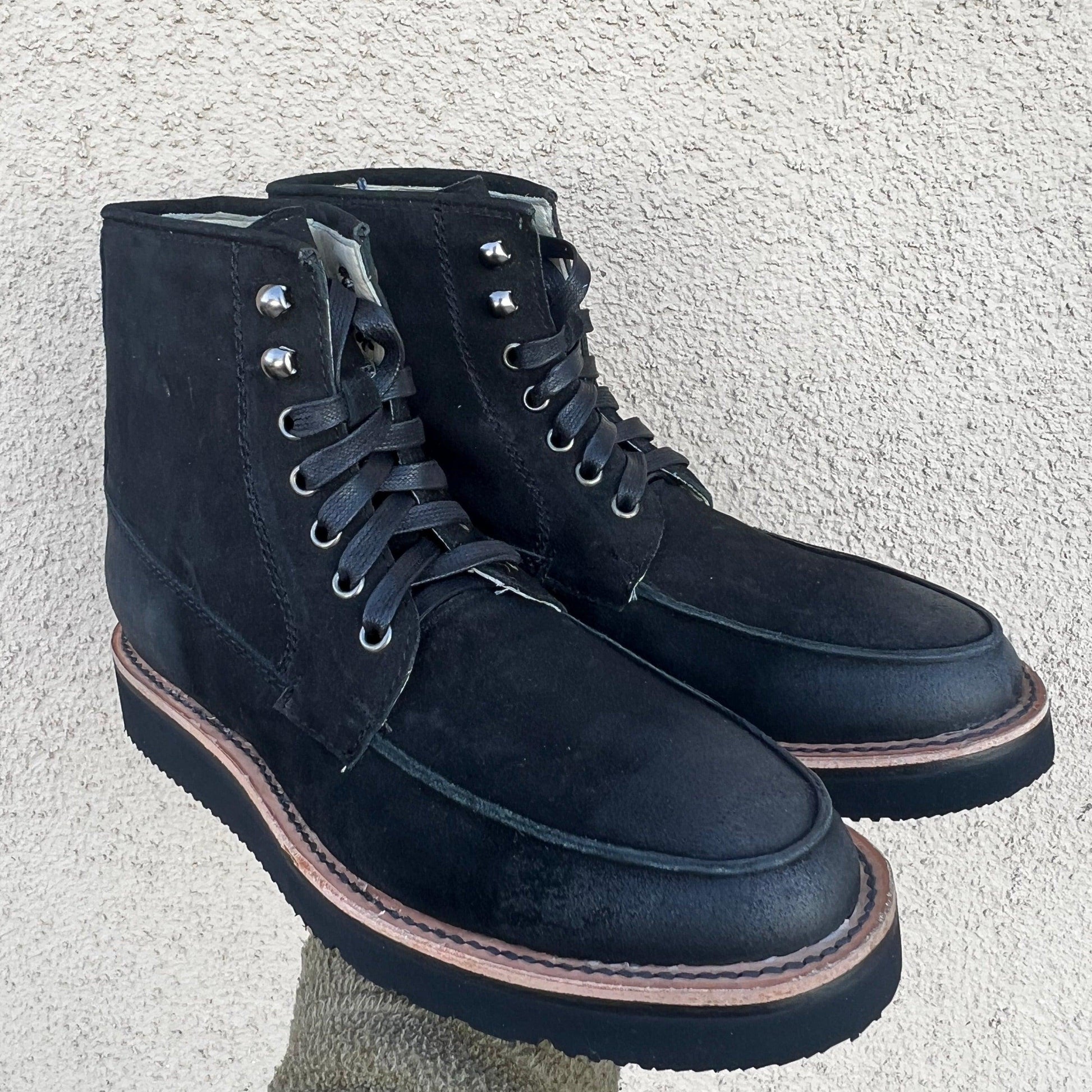 Waxed Suede Midnight Nomad Size 7.5 Item #0790 - DIEVIER