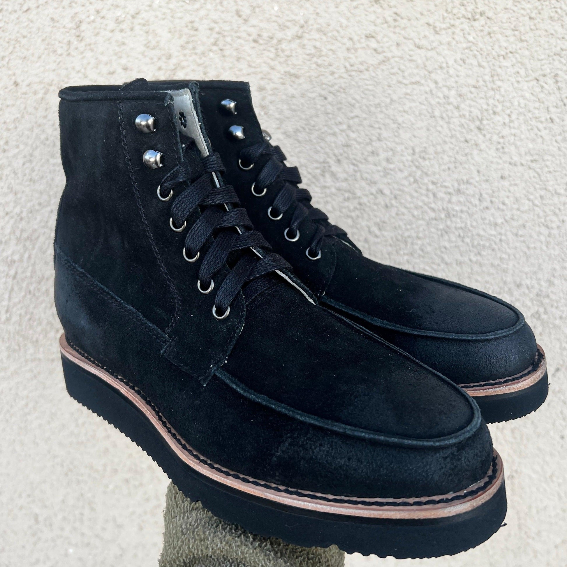 Waxed Suede Midnight Nomad Size 7.5 Item #0799 - DIEVIER